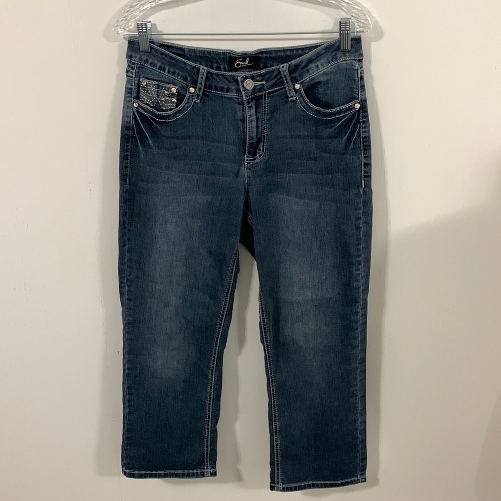 Earl jean cropped straight leg, size 19 straight leg good condition